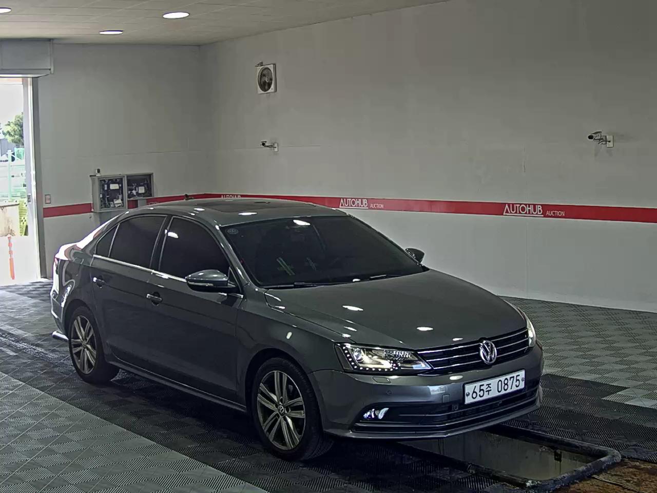 2016 - volkswagen jetta