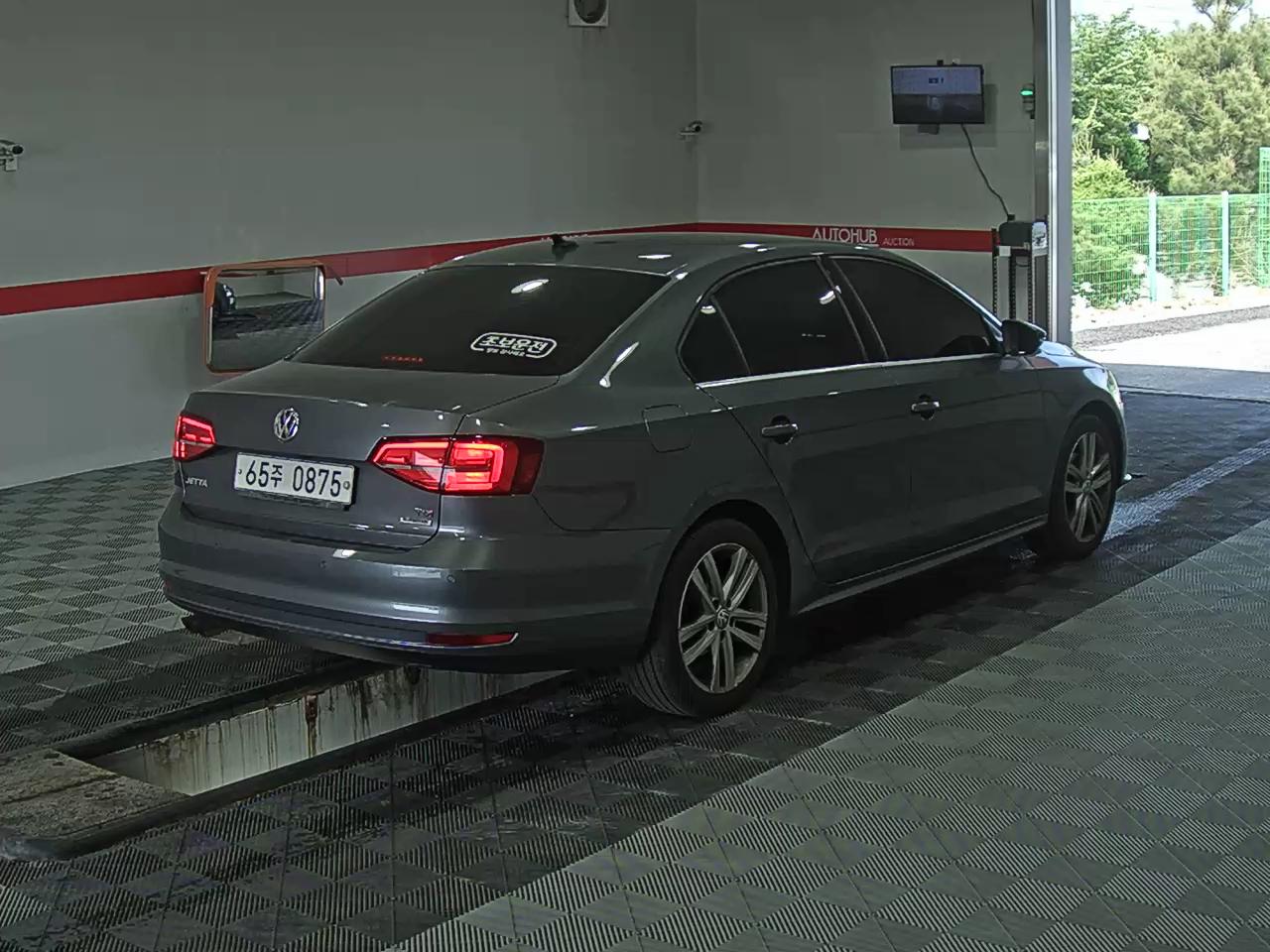 2016 - volkswagen jetta