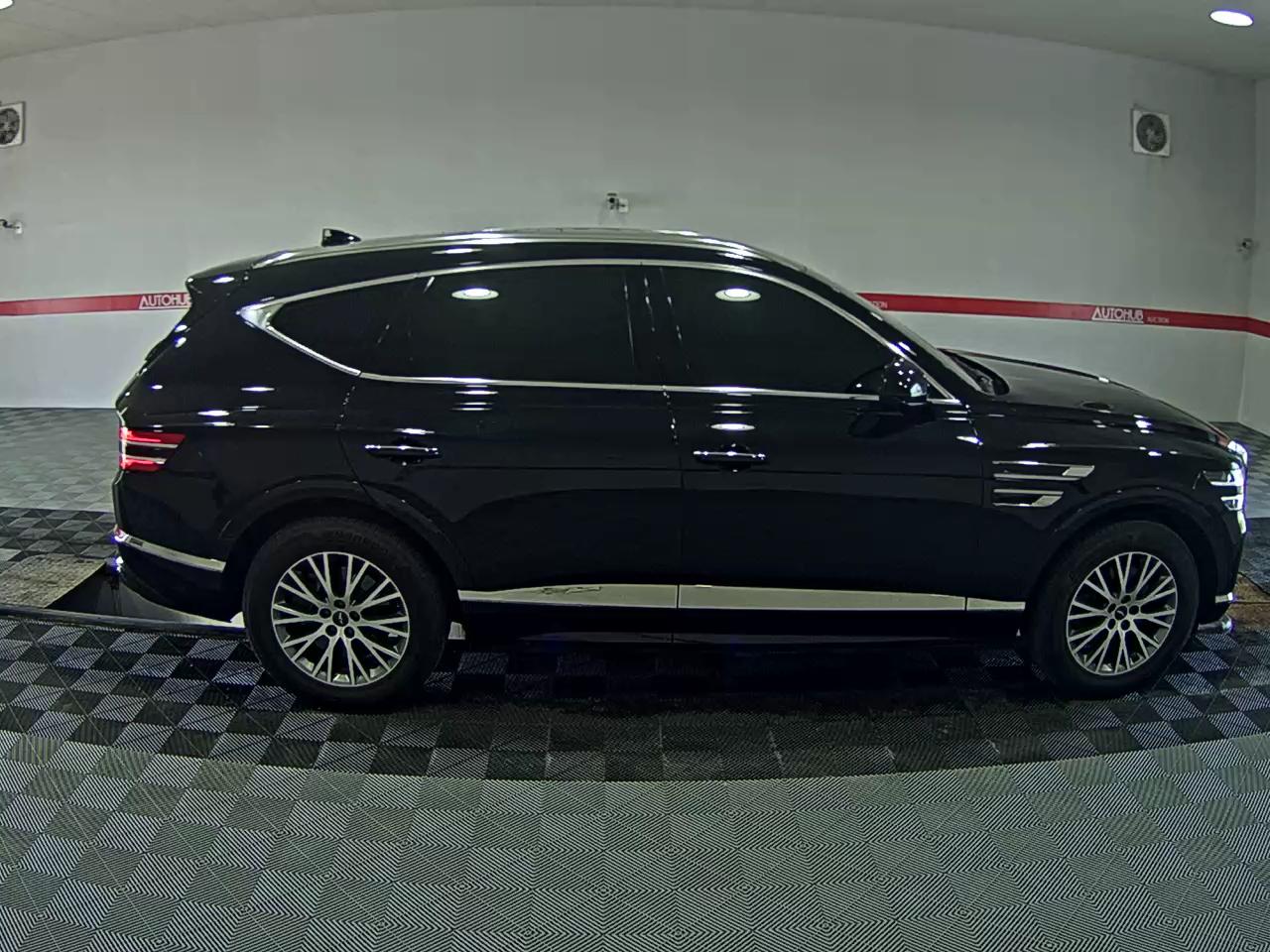 2022 - genesis gv80