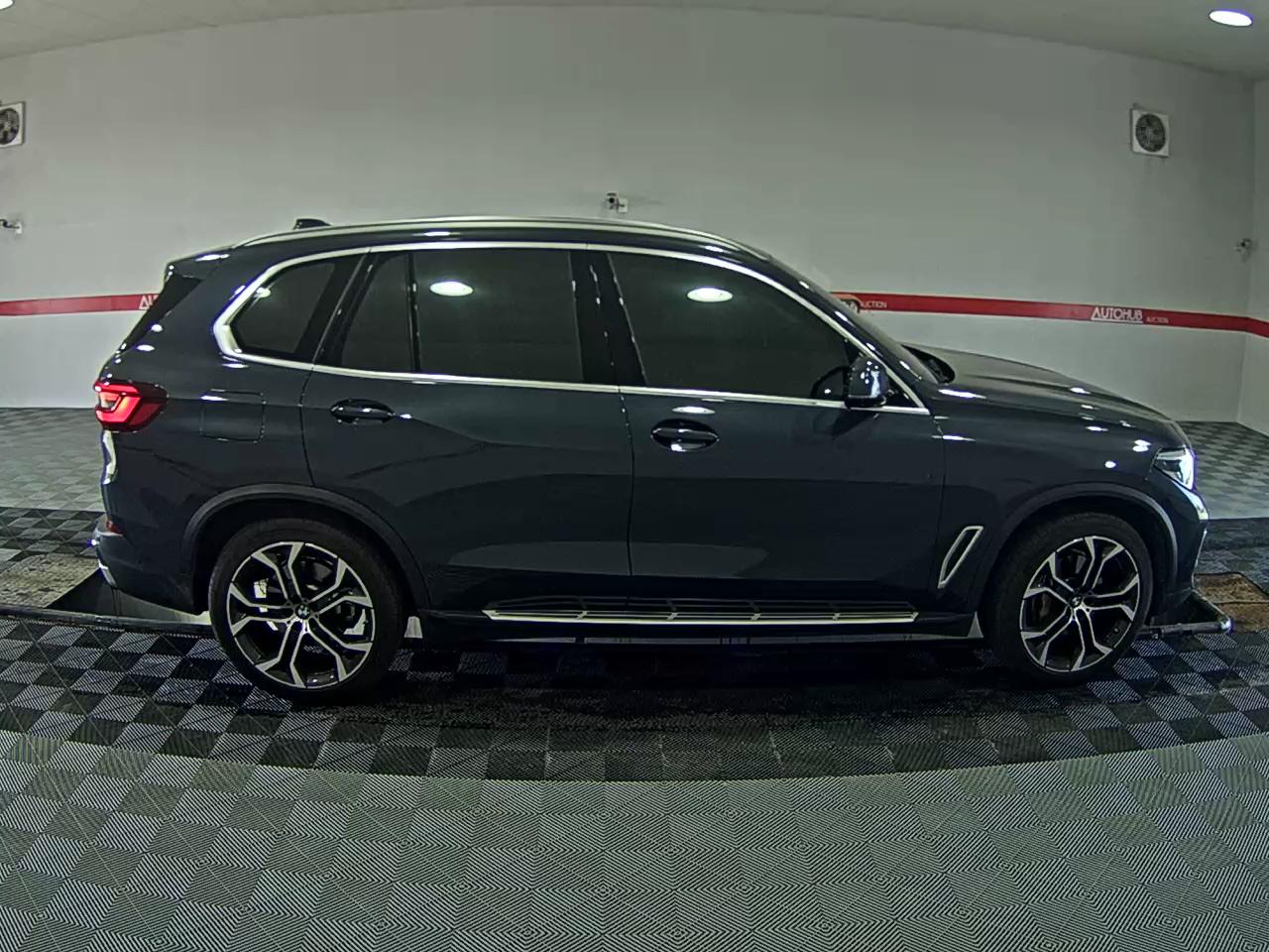 2022 - bmw x5