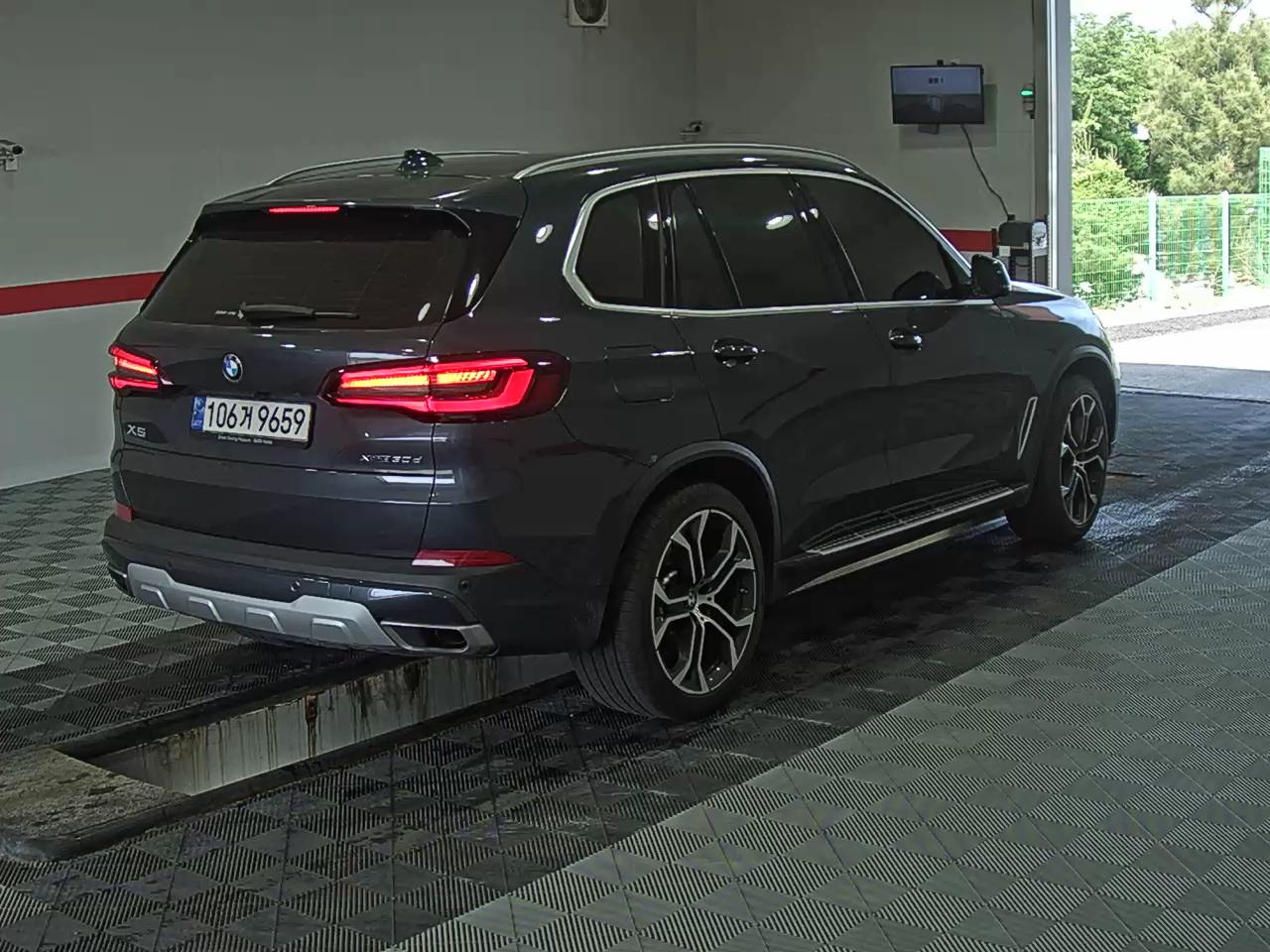 2022 - bmw x5