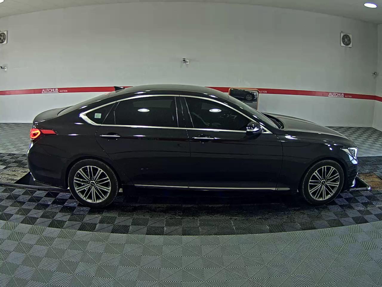 2018 - genesis g80