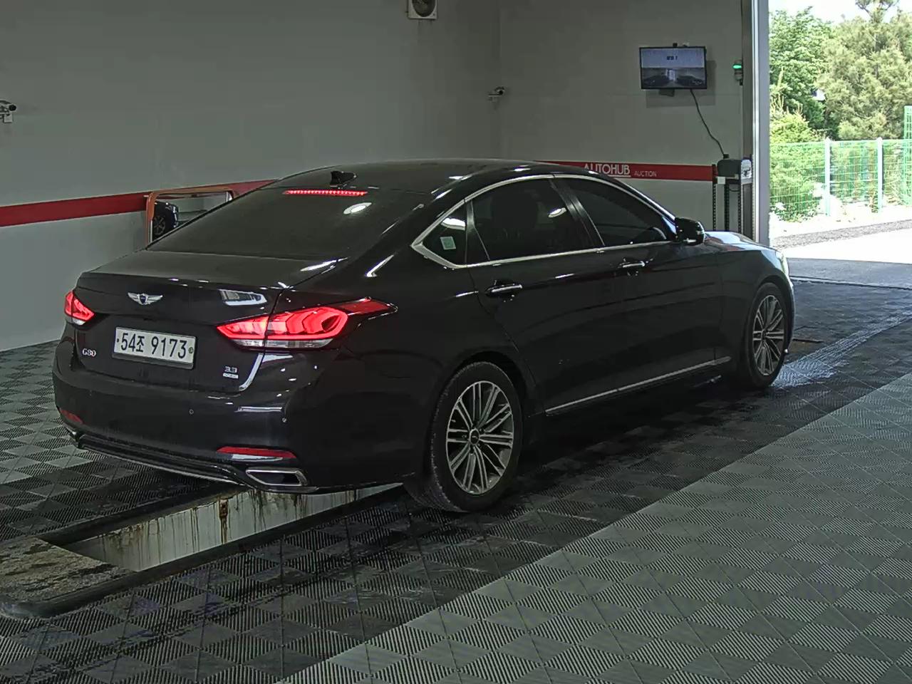 2018 - genesis g80
