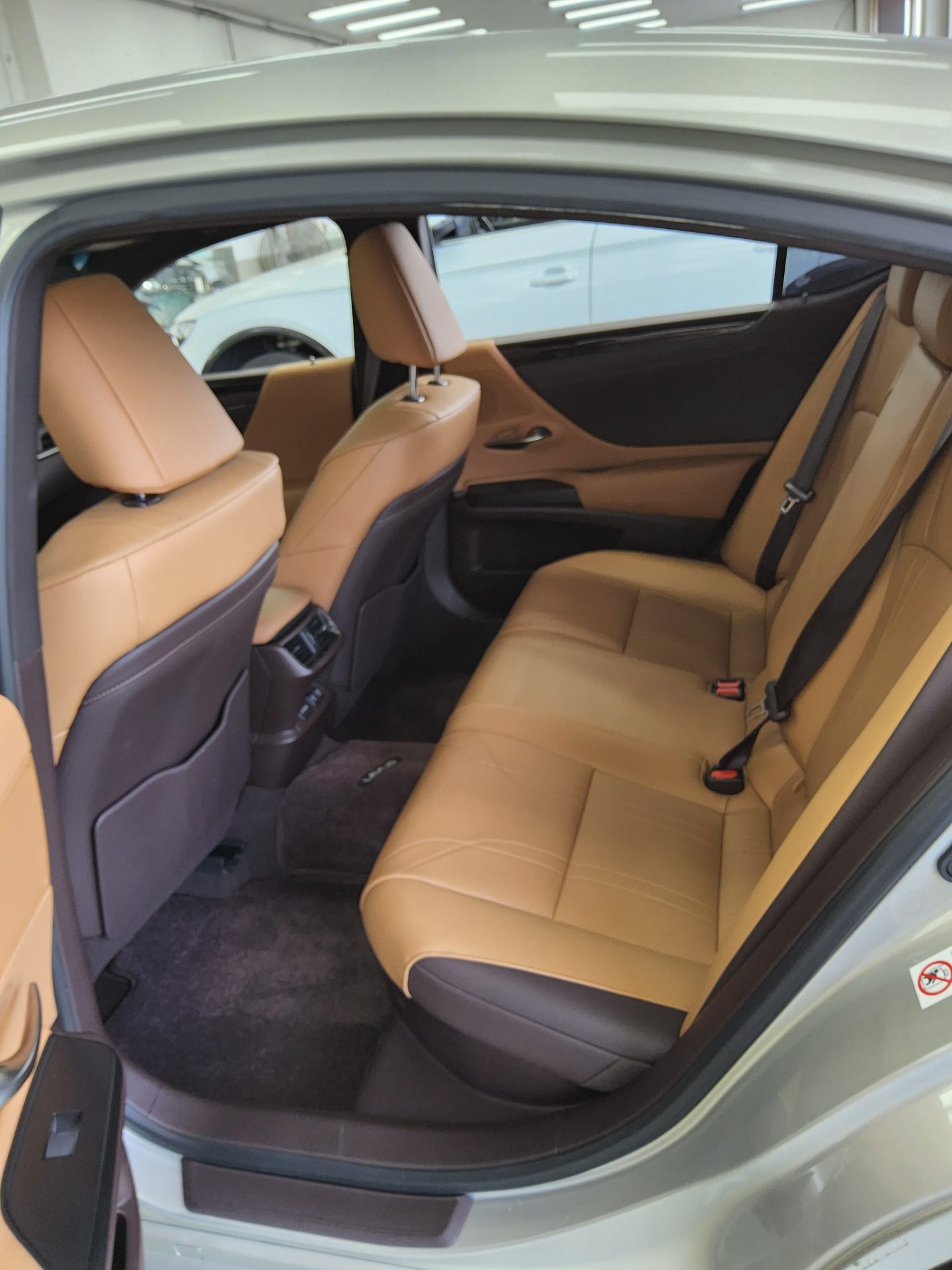 LEXUS ES - 11