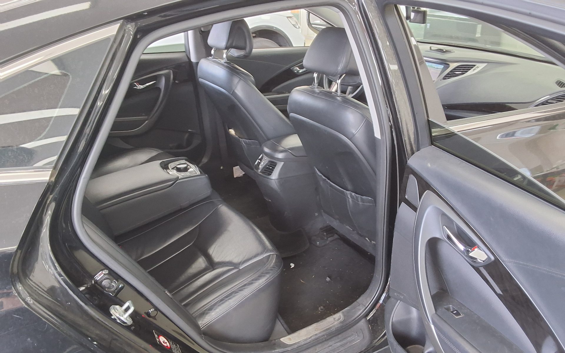 2013 - hyundai grandeur