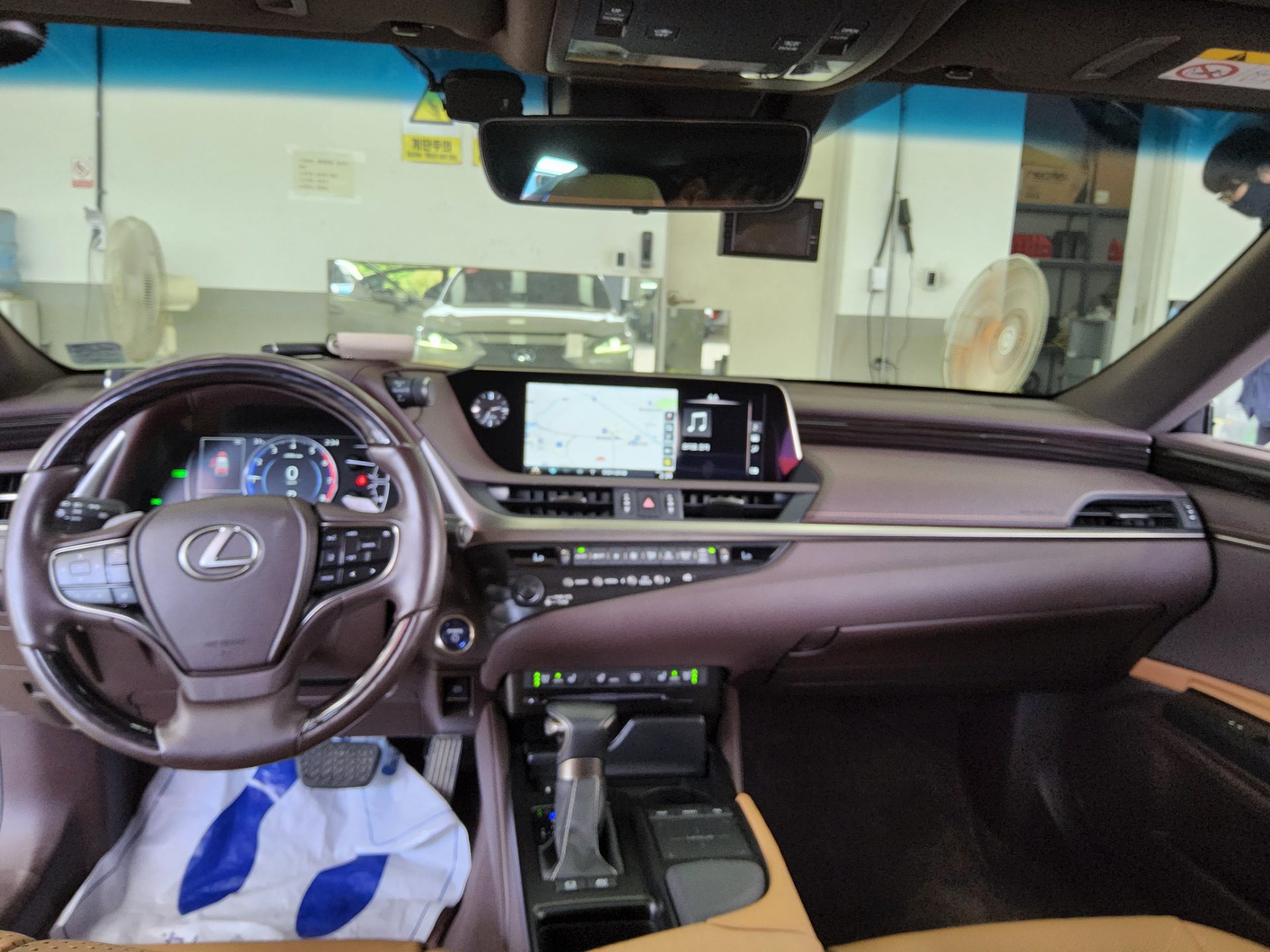 LEXUS ES - 10