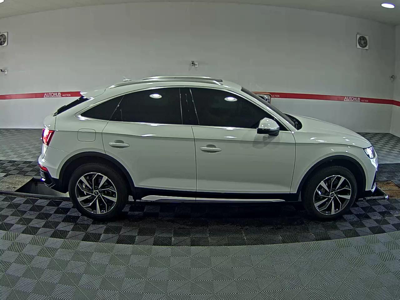 2022 - audi q5