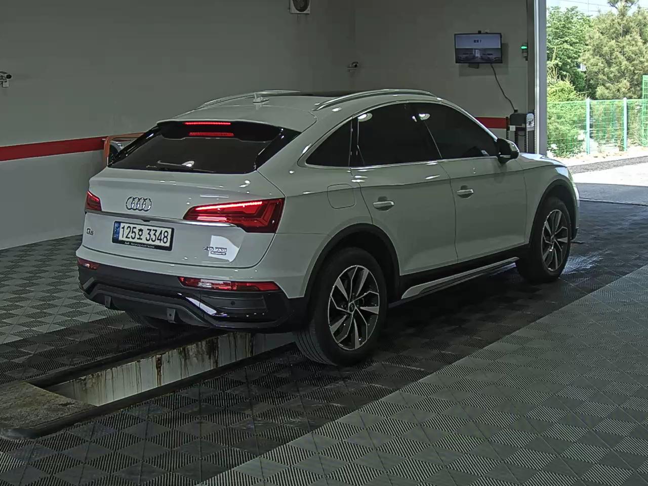 2022 - audi q5