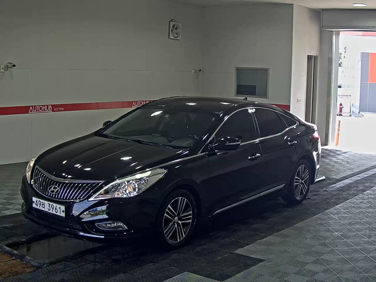 HYUNDAI GRANDEUR HG LPI DISABLED VEHICLE