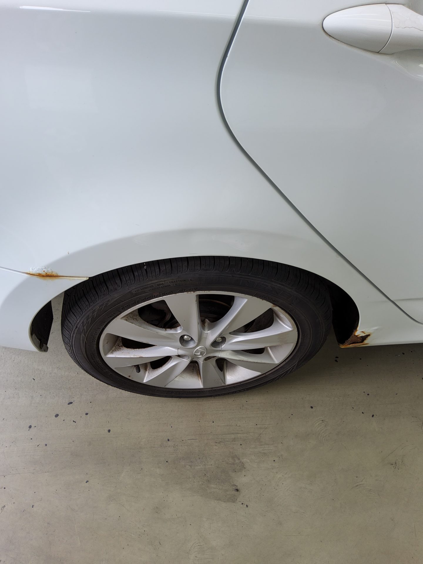 2012 - hyundai accent