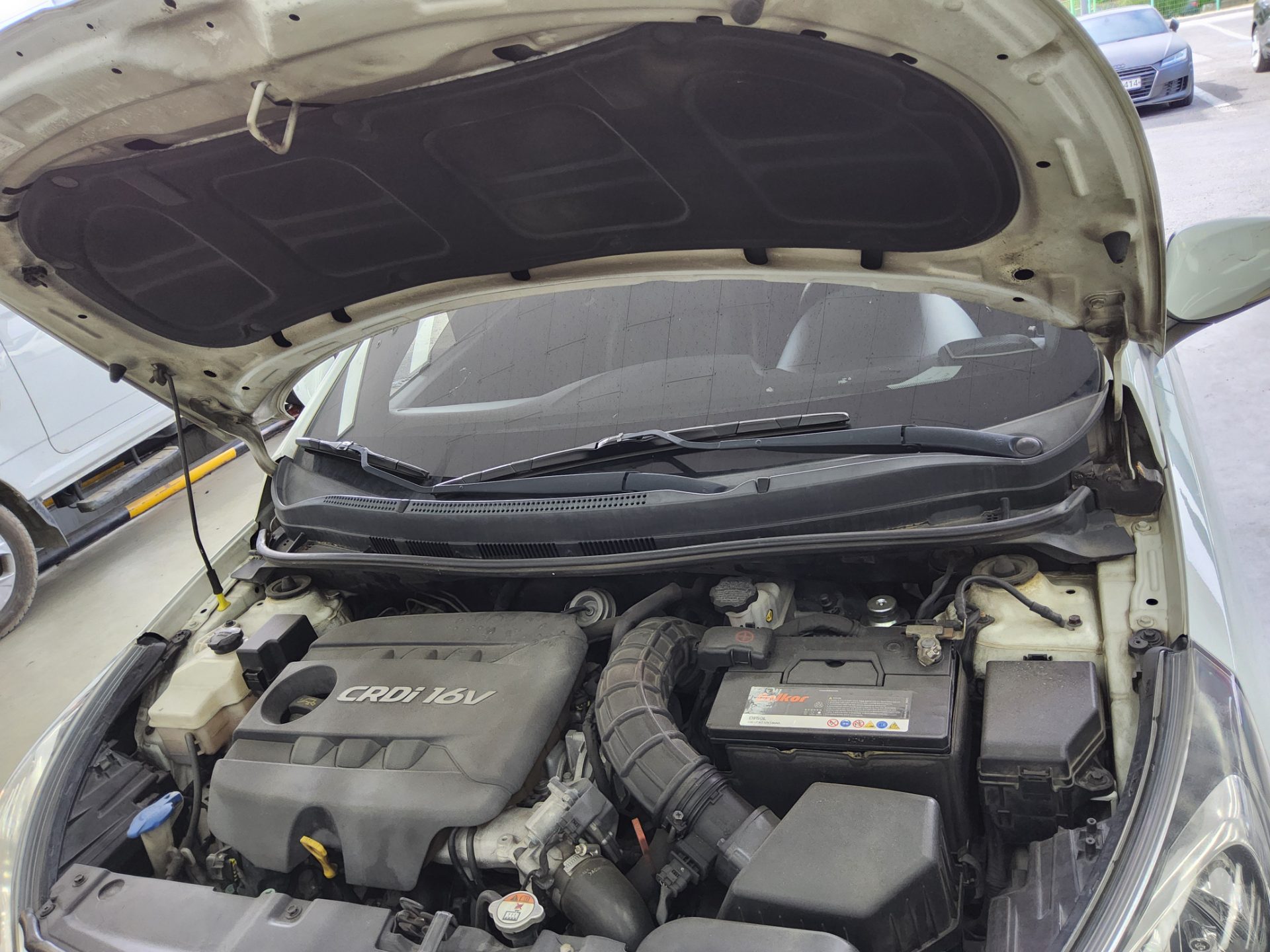 2012 - hyundai accent