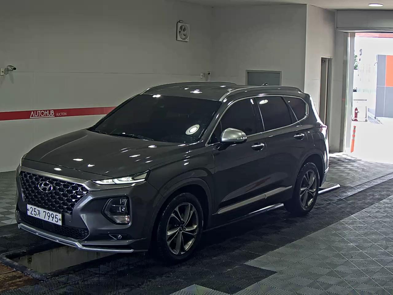 HYUNDAI SANTA FE ()