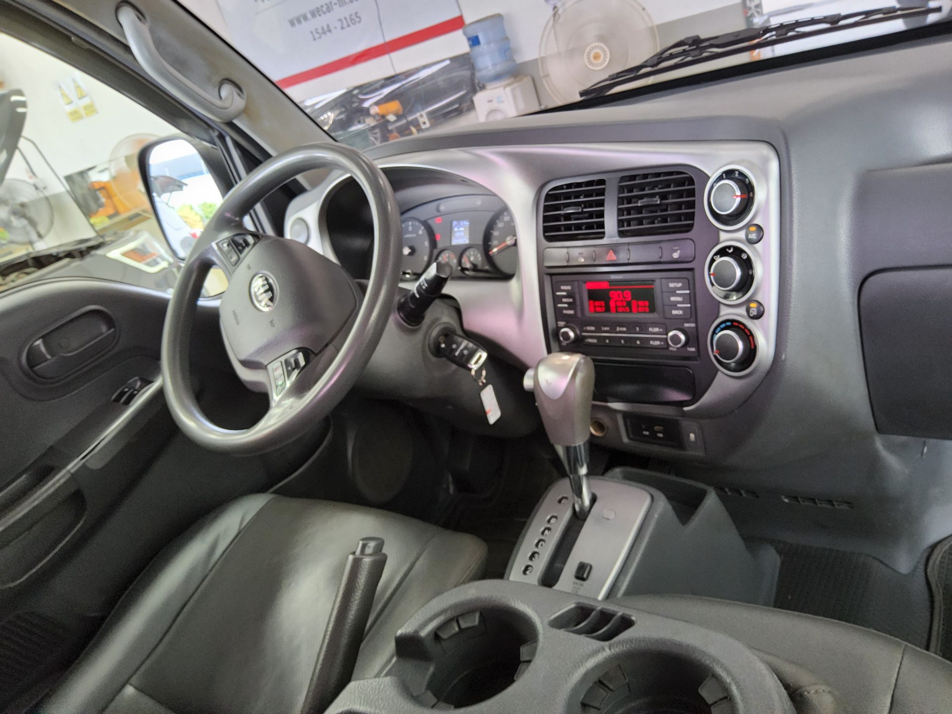 2017 - kia bongo