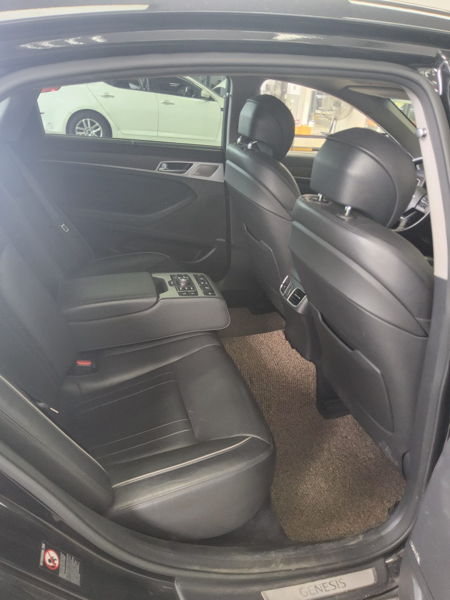 2017 - genesis g80