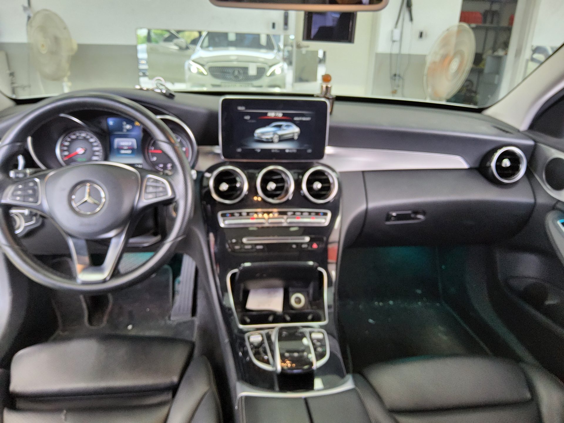 Mercedes-Benz C-Class - 10