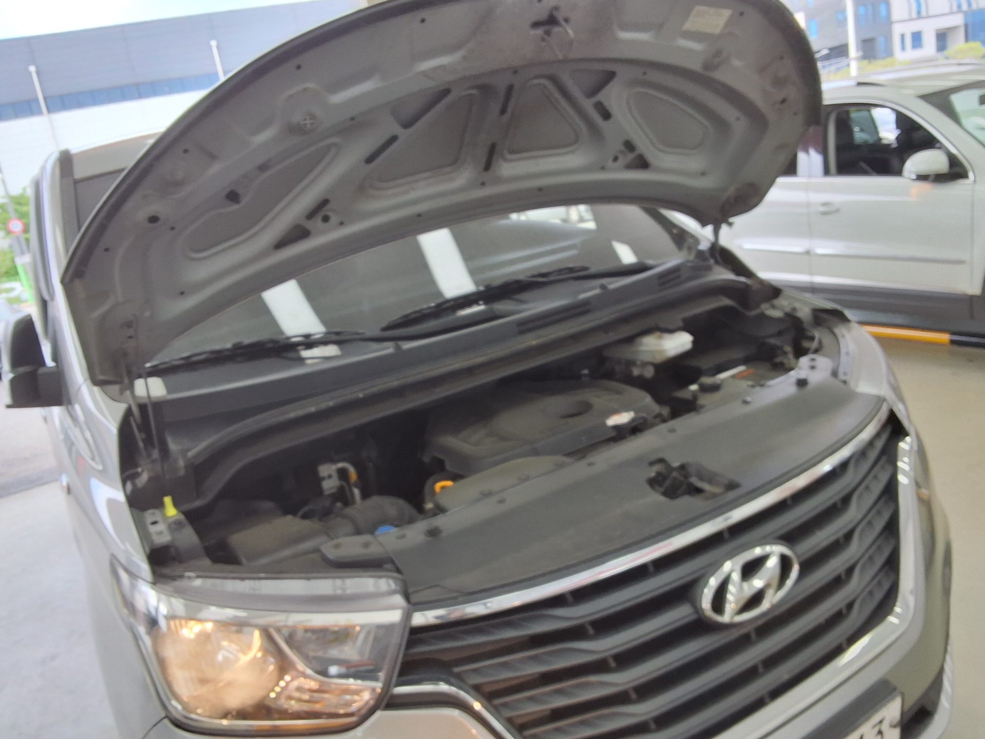 2020 - hyundai grand starex