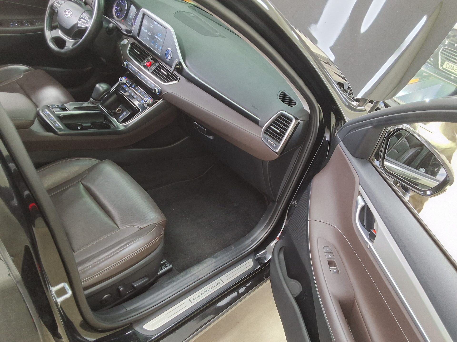 2019 - hyundai grandeur