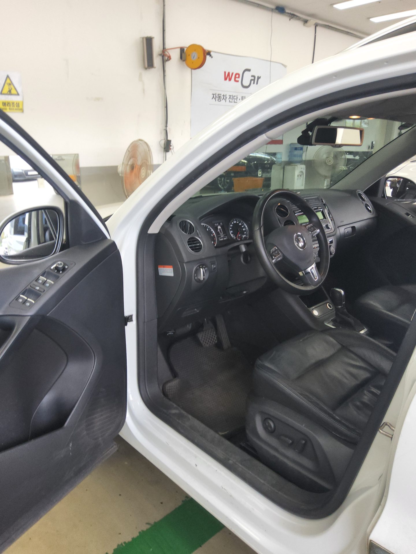 2016 - volkswagen tiguan