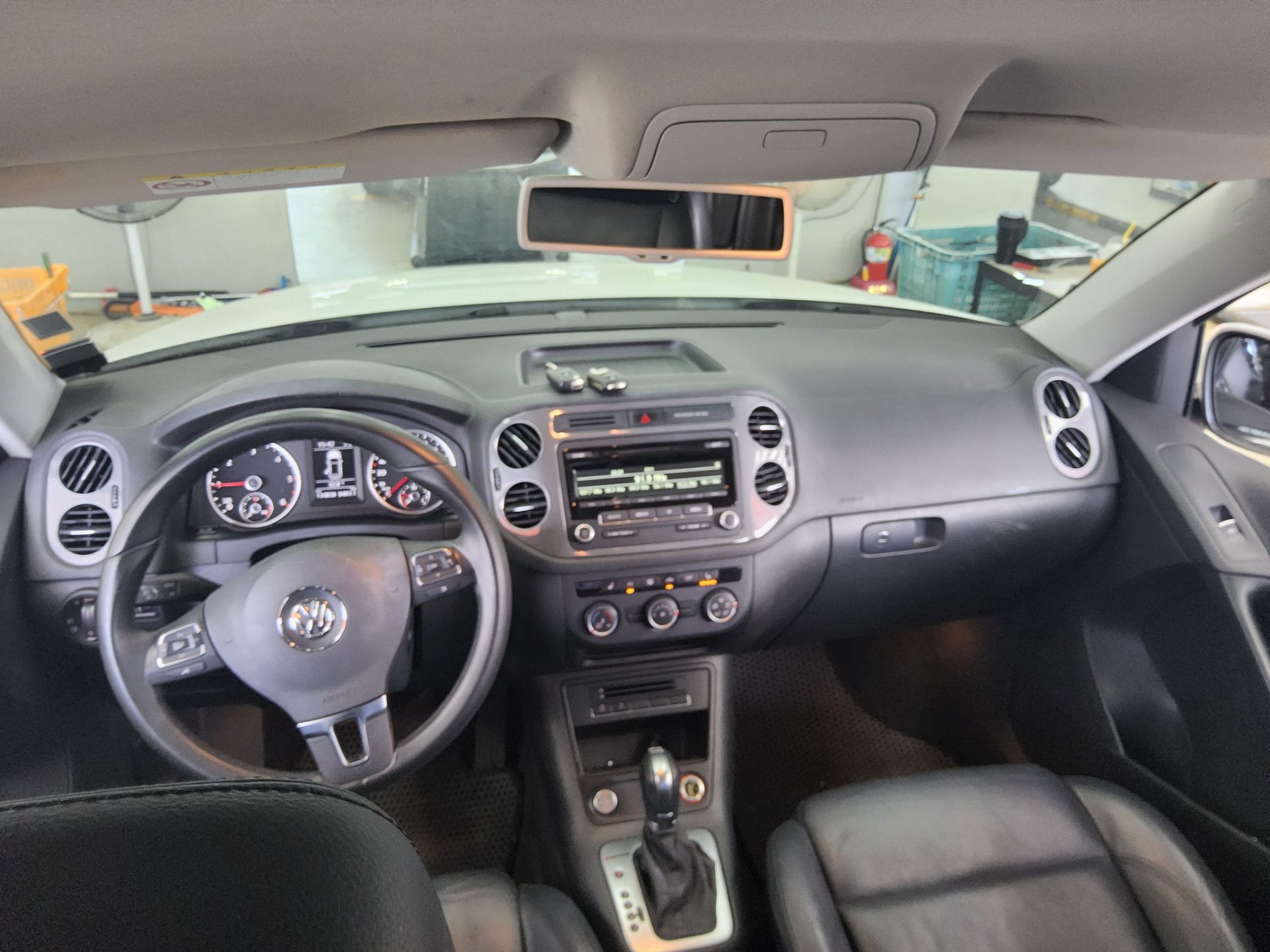 2016 - volkswagen tiguan