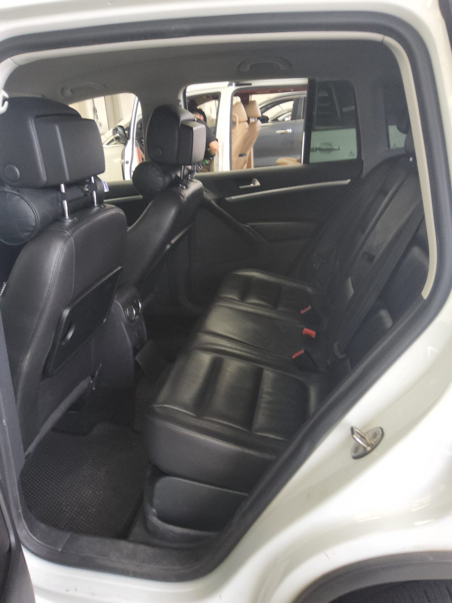 2016 - volkswagen tiguan