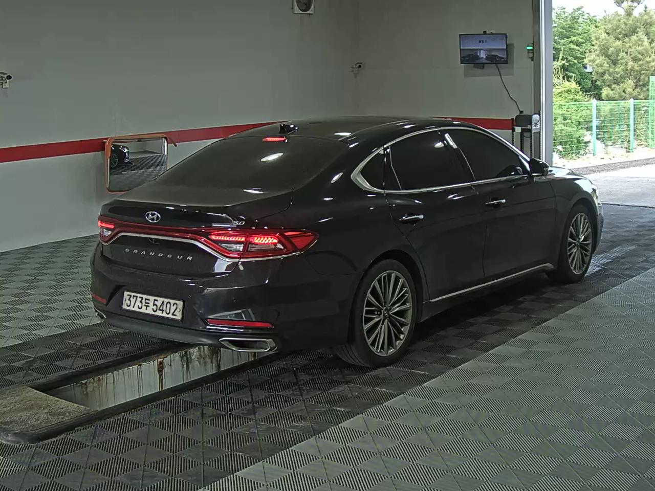 2019 - hyundai grandeur