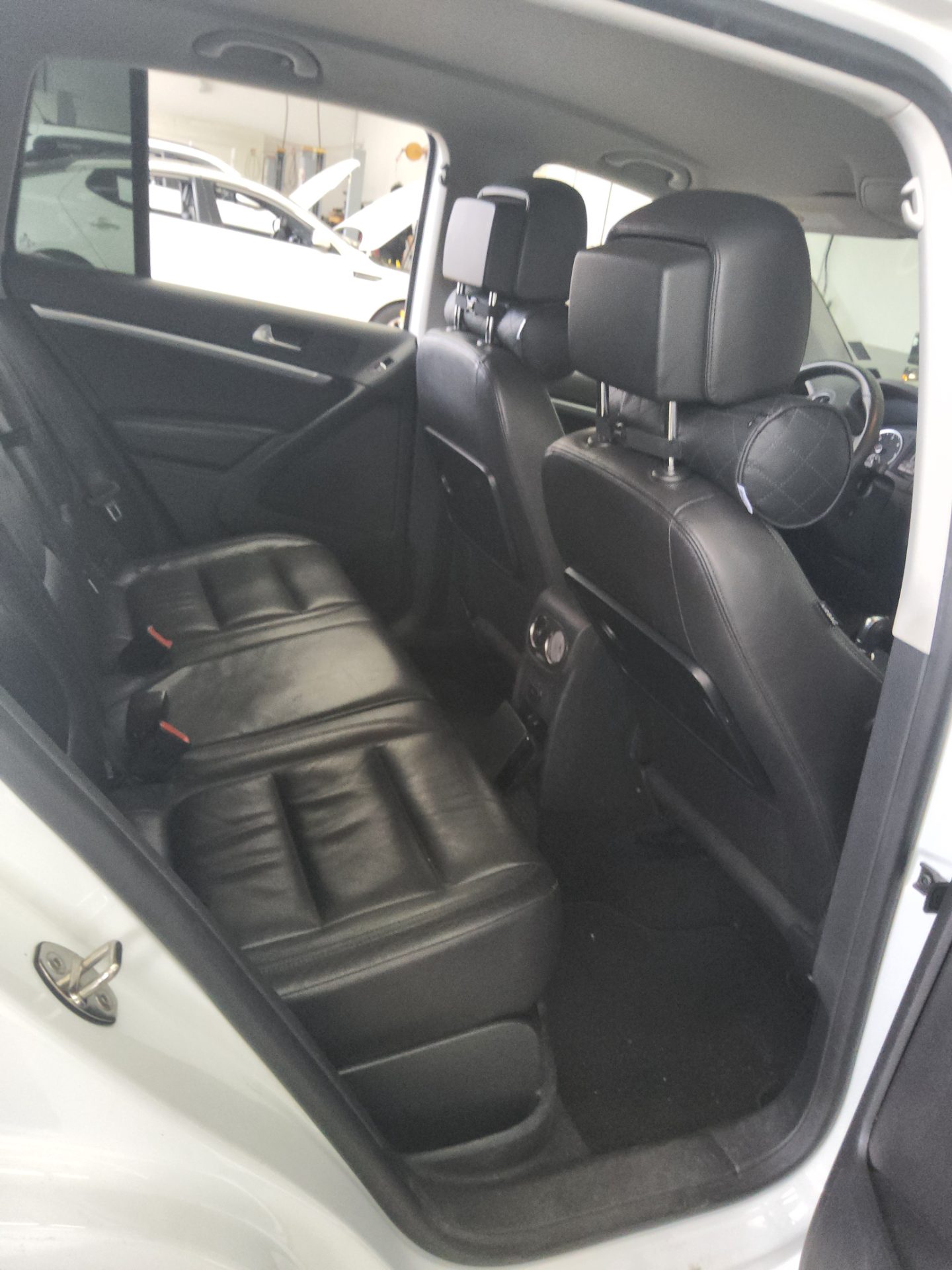 2016 - volkswagen tiguan