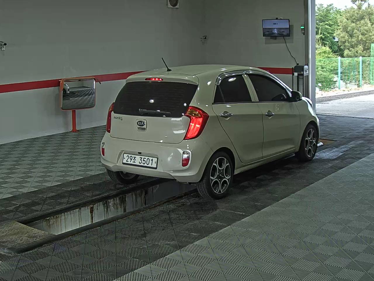 2014 - kia morning