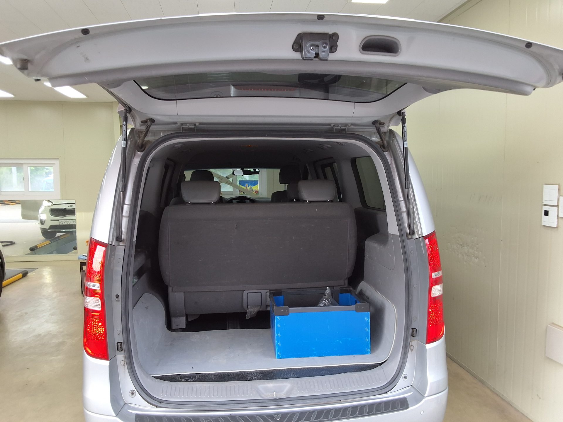 2015 - hyundai grand starex