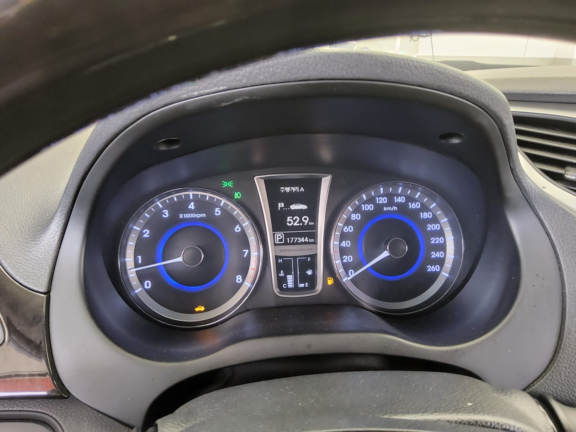 2014 - hyundai grandeur