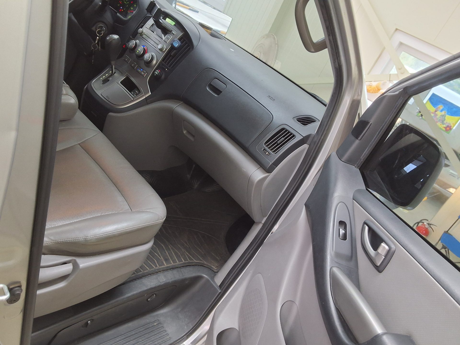 2015 - hyundai grand starex