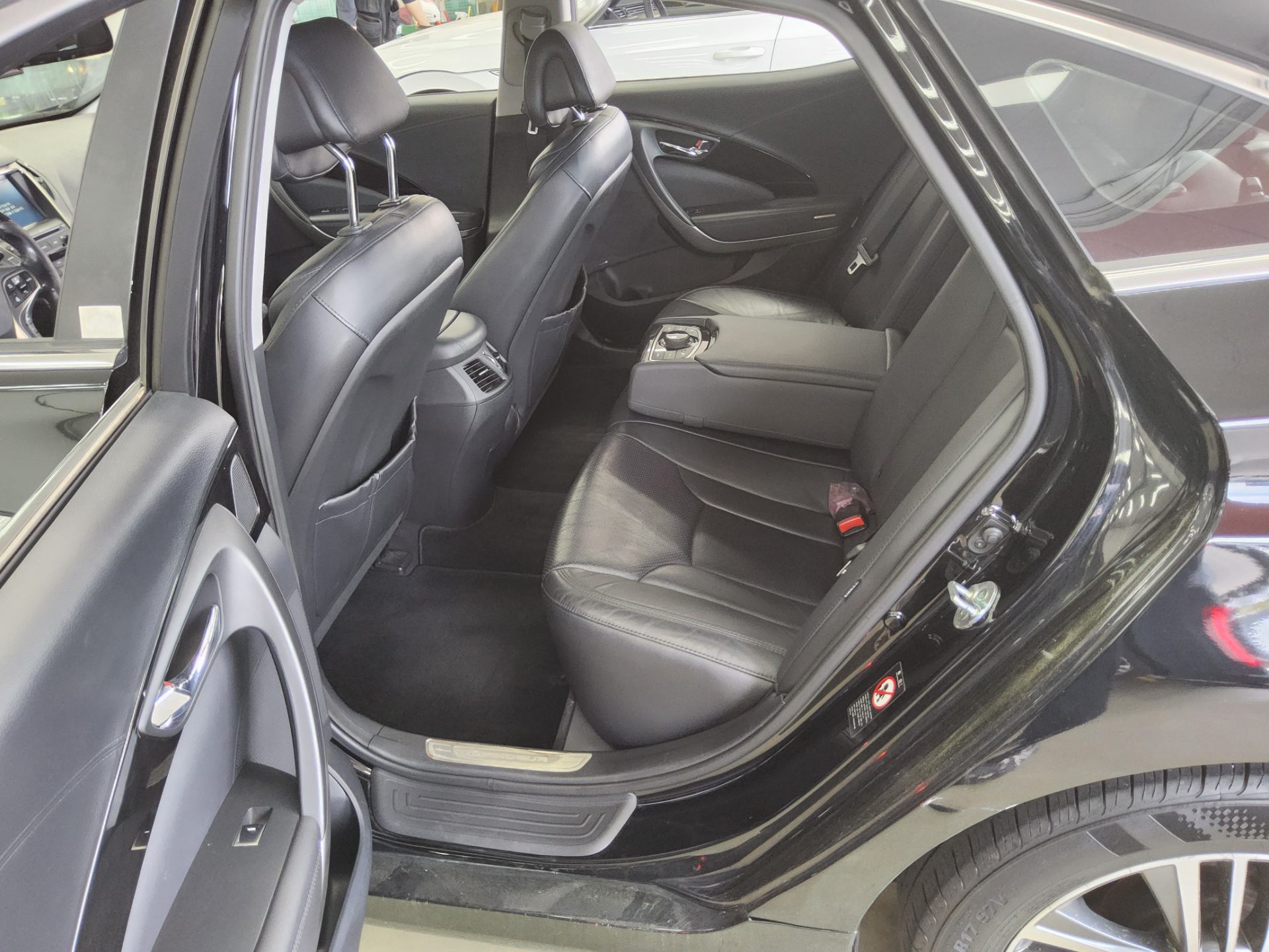 2014 - hyundai grandeur