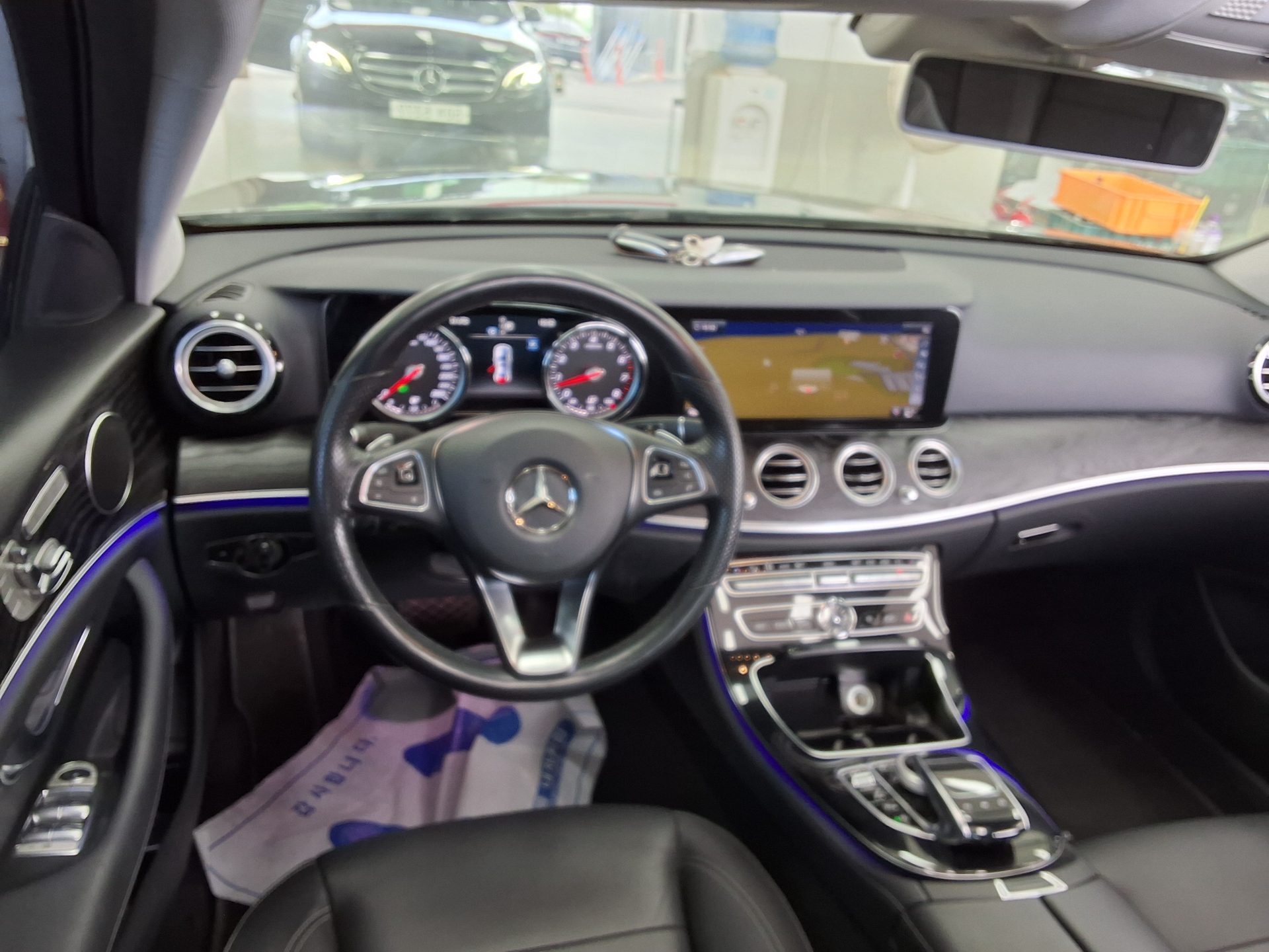 2018 - mercedes-benz e200