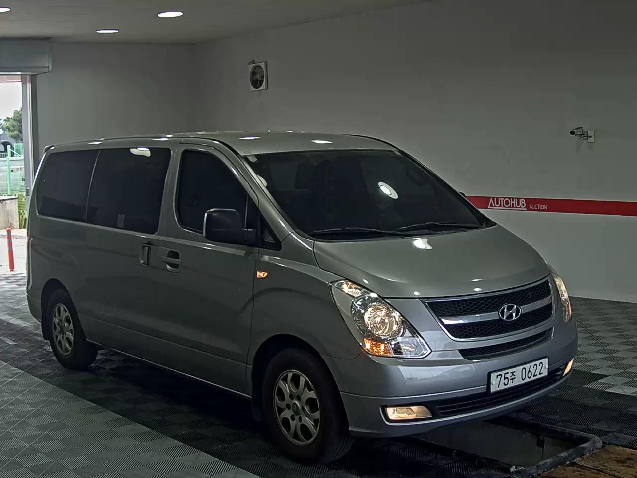 2015 - hyundai grand starex