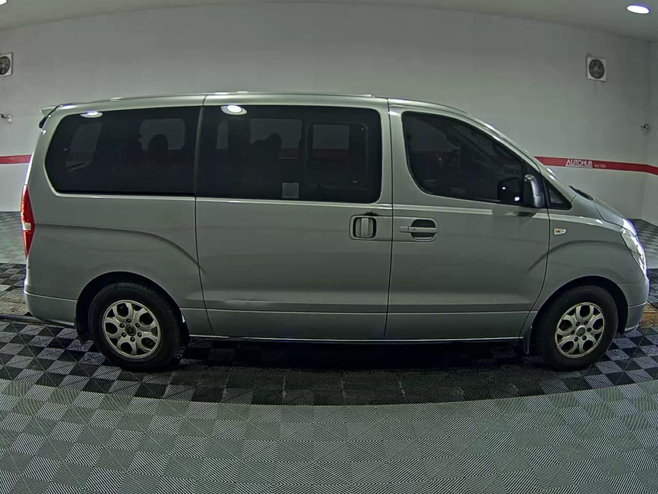 2015 - hyundai grand starex