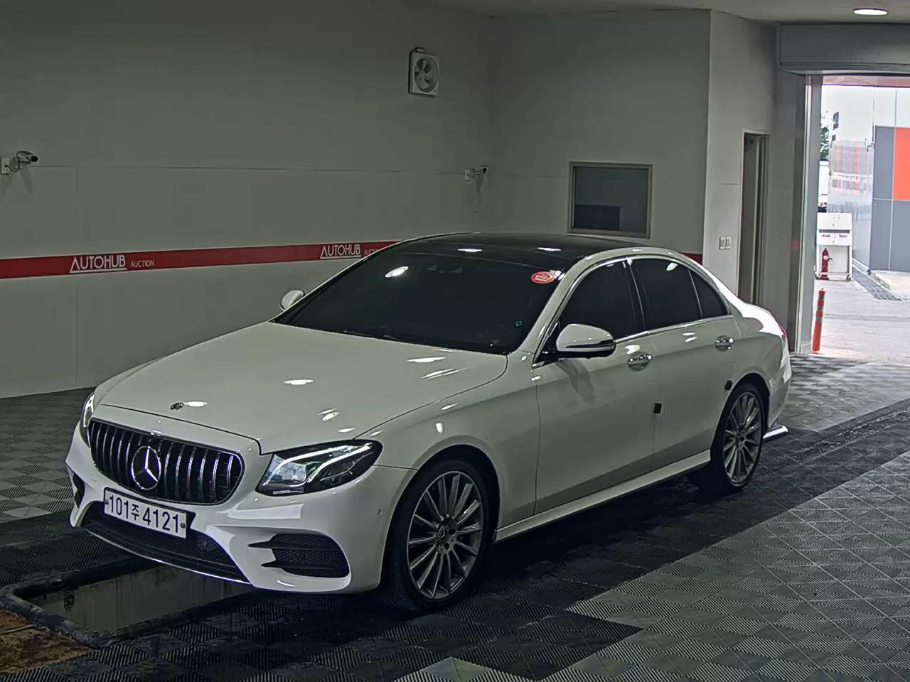 MERCEDES-BENZ CLASS (5TH GEN) E350 AMG