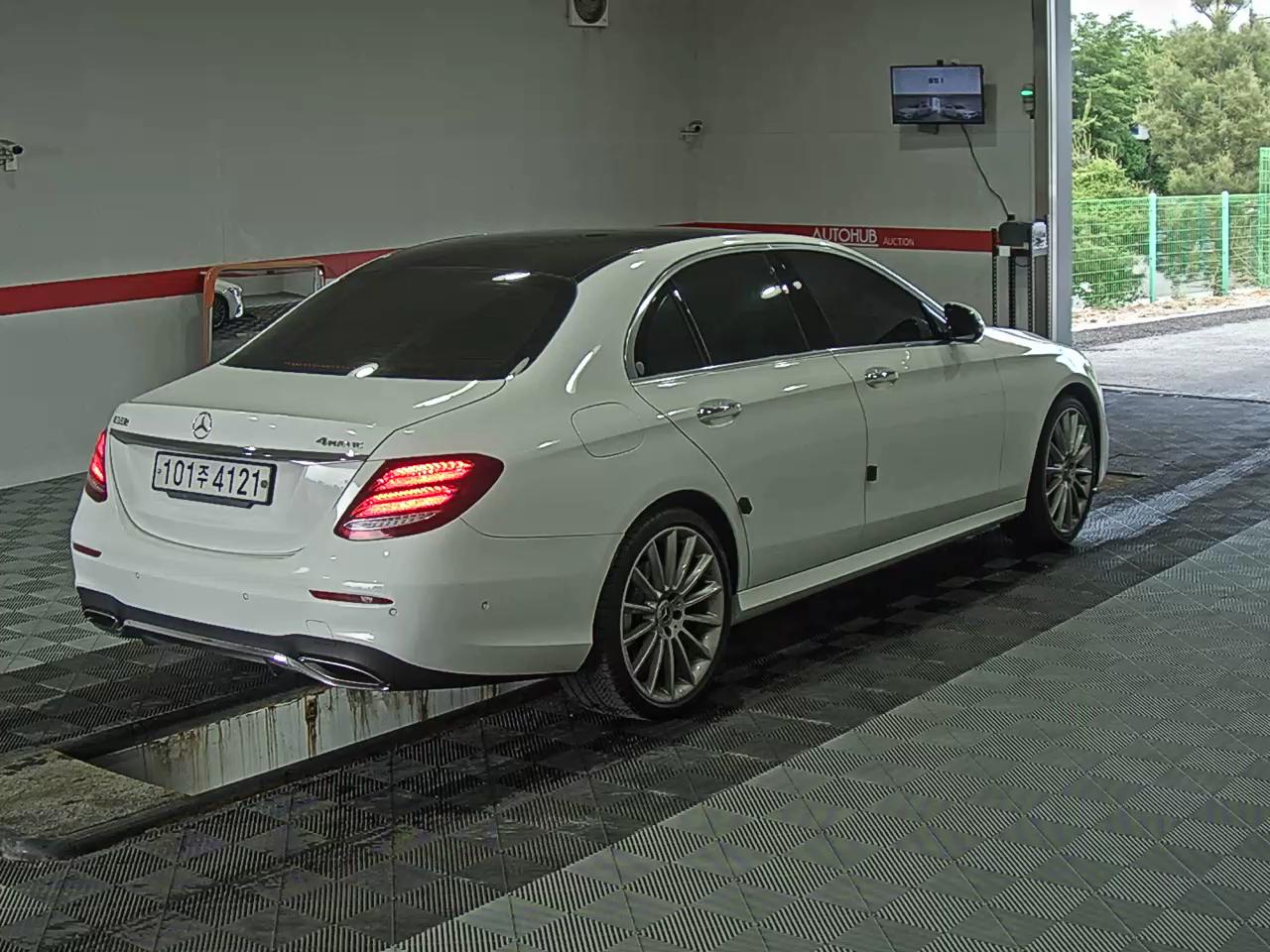 2019 - mercedes-benz e350
