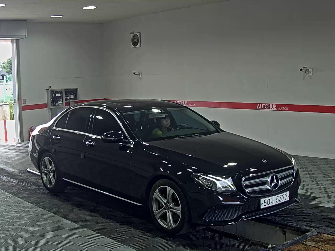 2018 - mercedes-benz e200