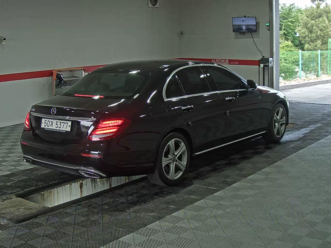 2018 - mercedes-benz e200
