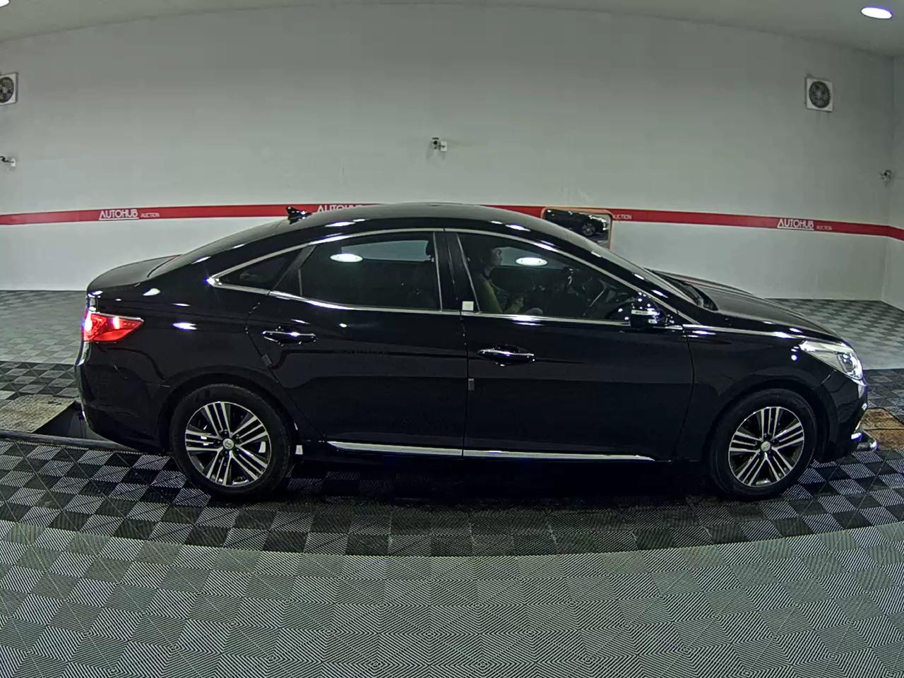 2014 - hyundai grandeur