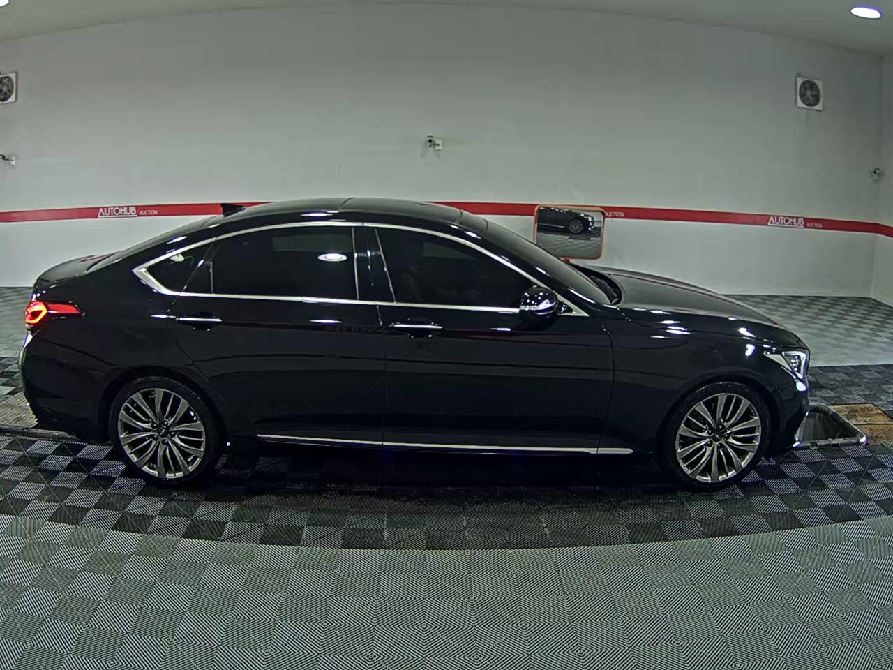 2017 - genesis g80