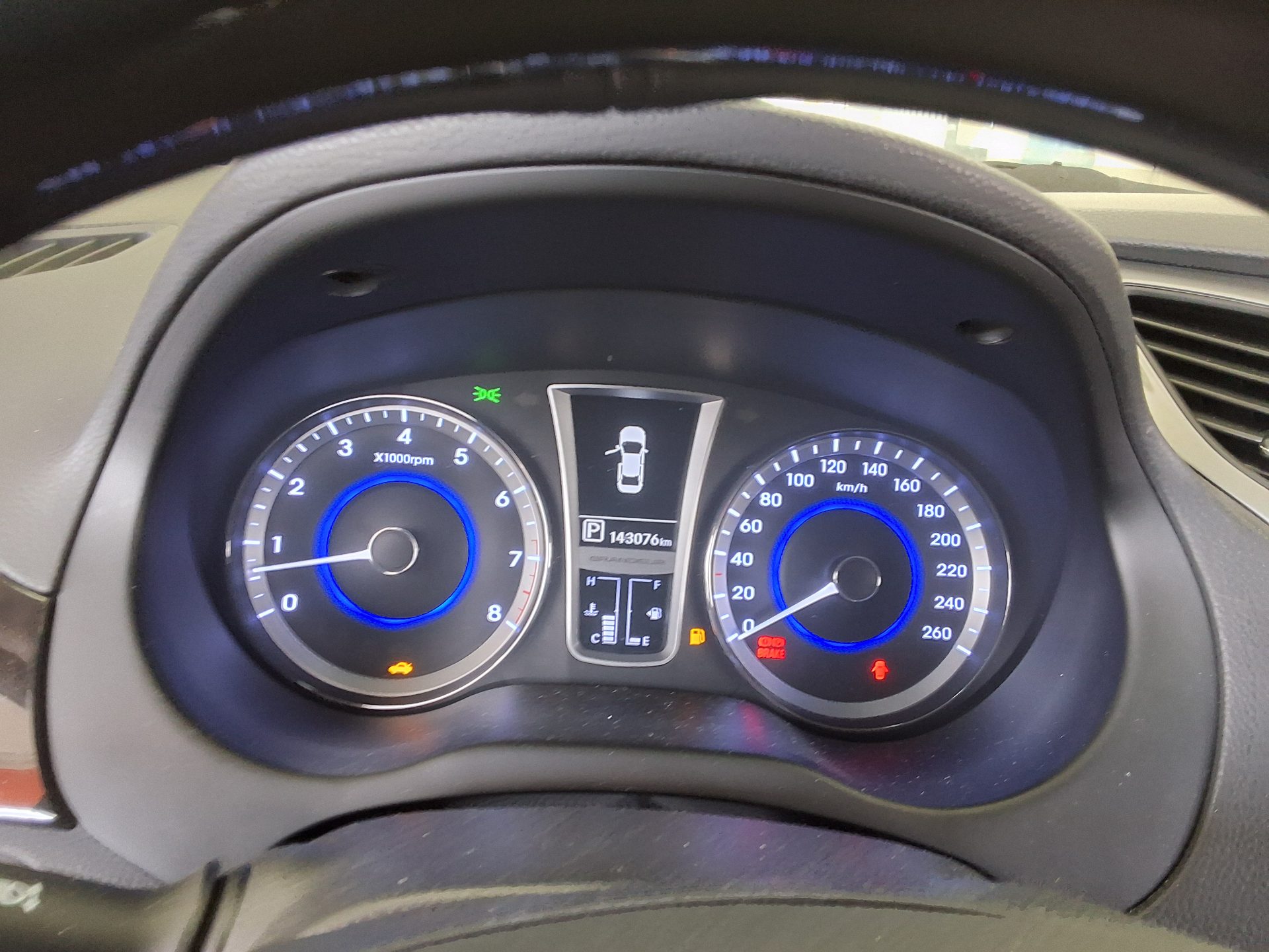 Hyundai Grandeur - 9