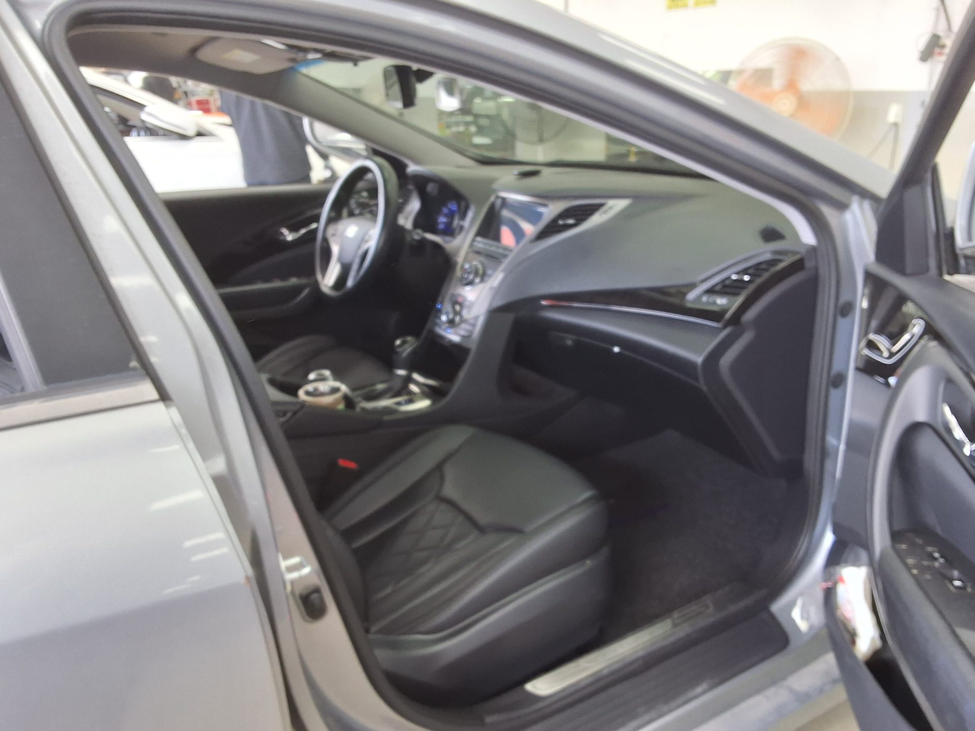 Hyundai Grandeur - 14