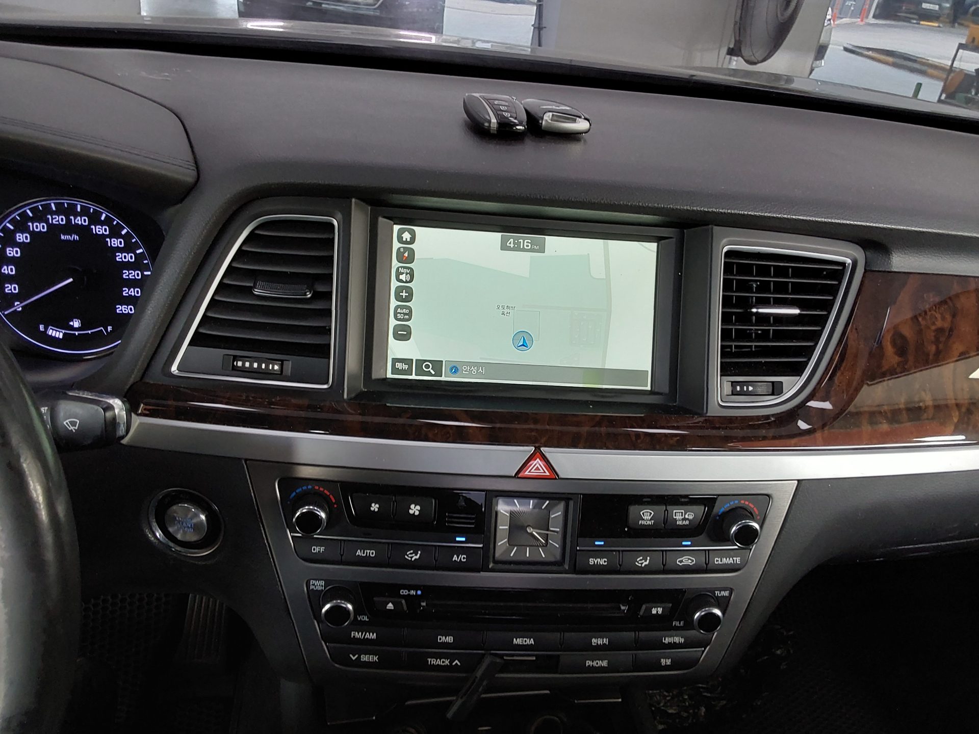 2015 - hyundai g330