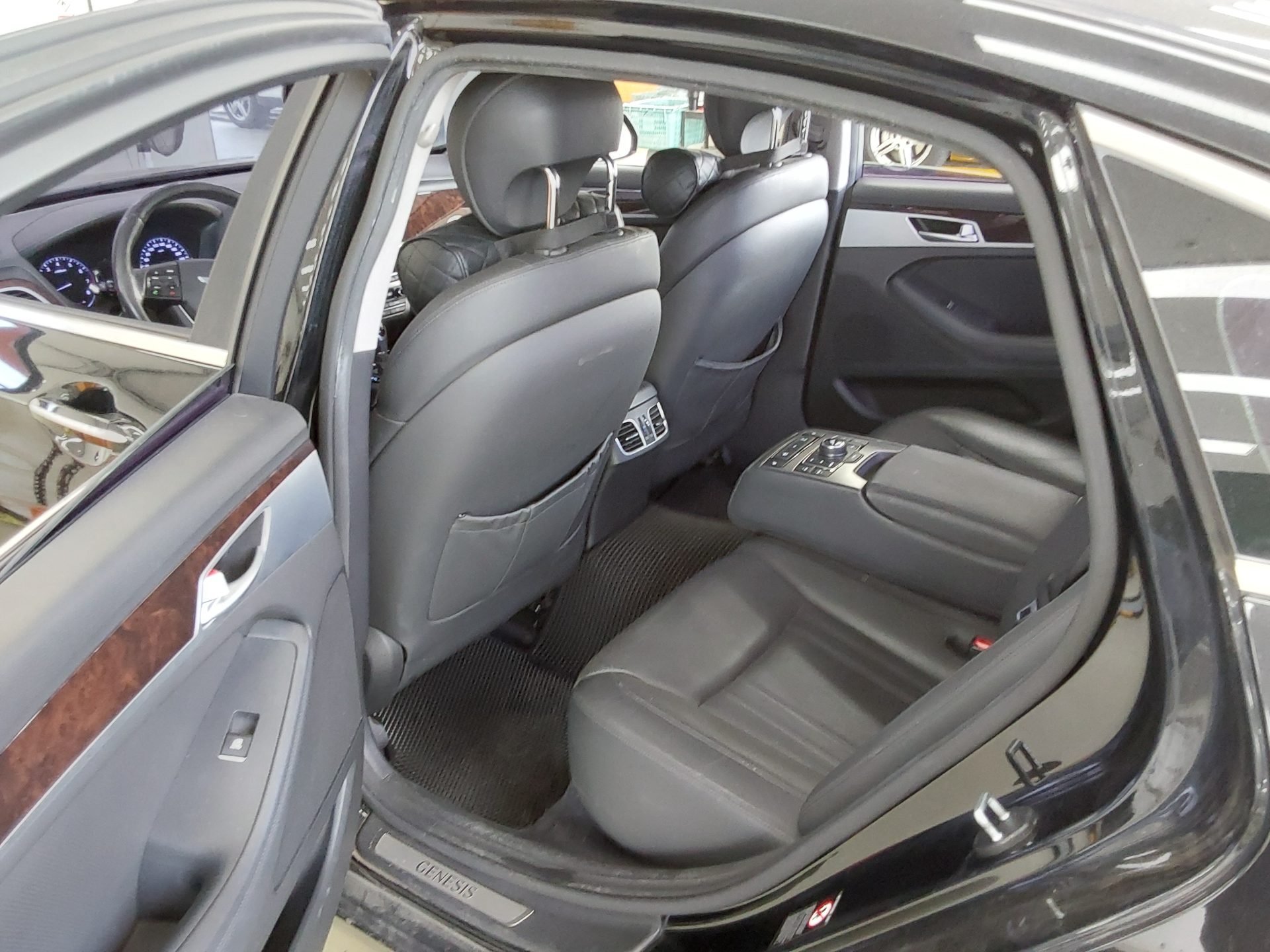 2015 - hyundai g330