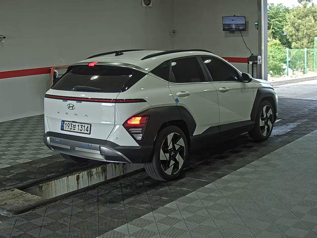 2023 - hyundai kona