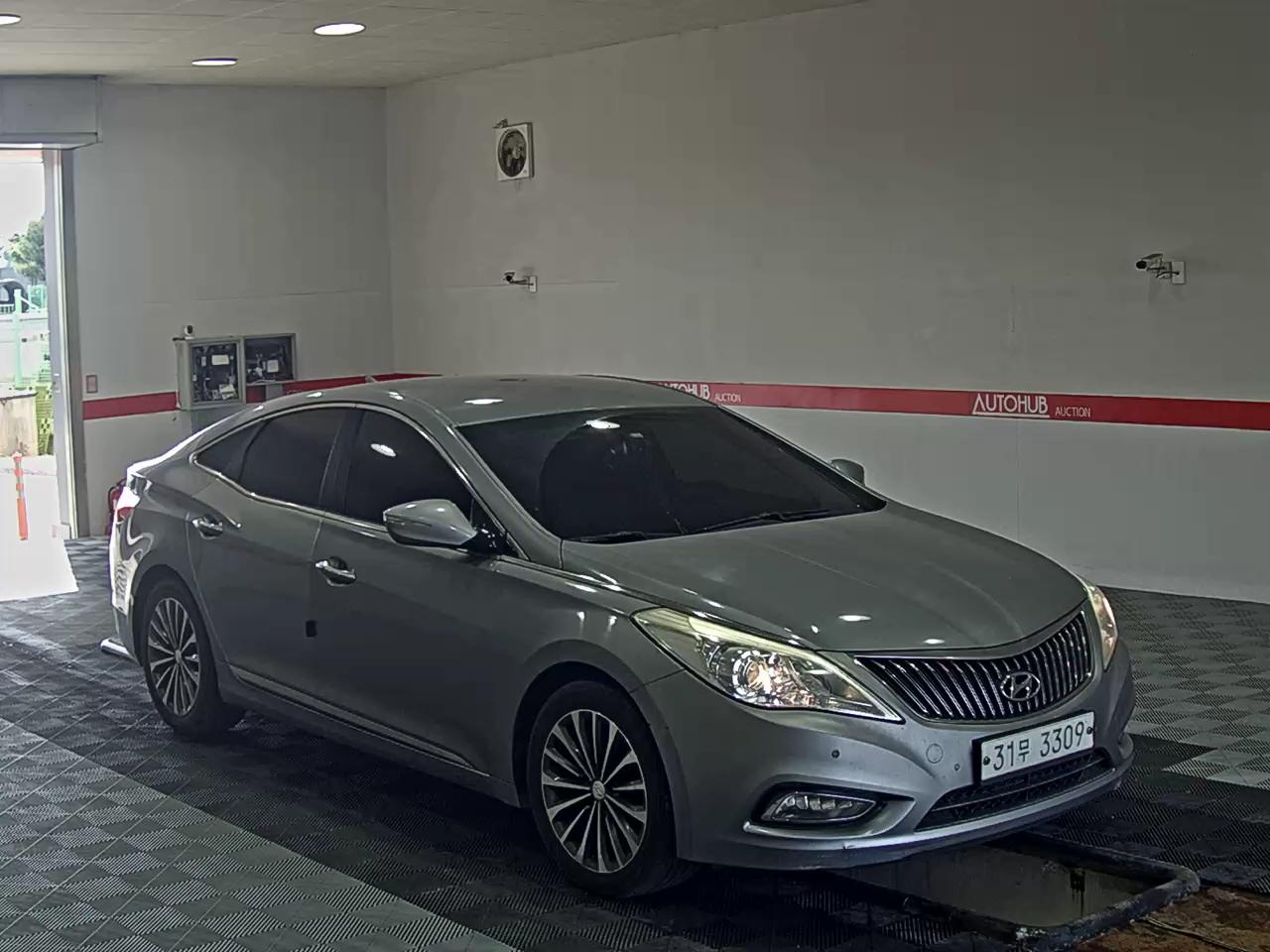 Hyundai Grandeur - 2