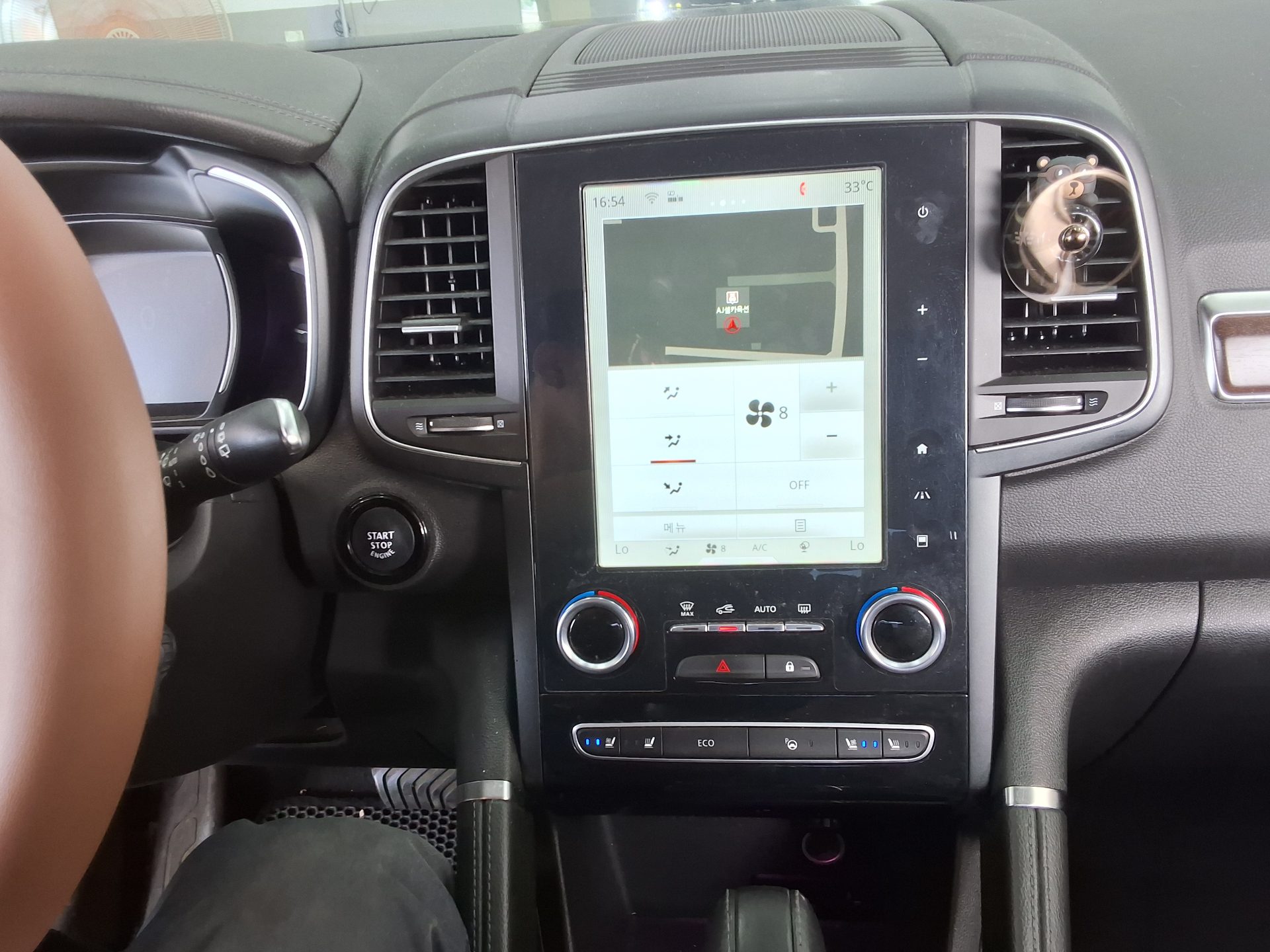 2020 - renault qm6
