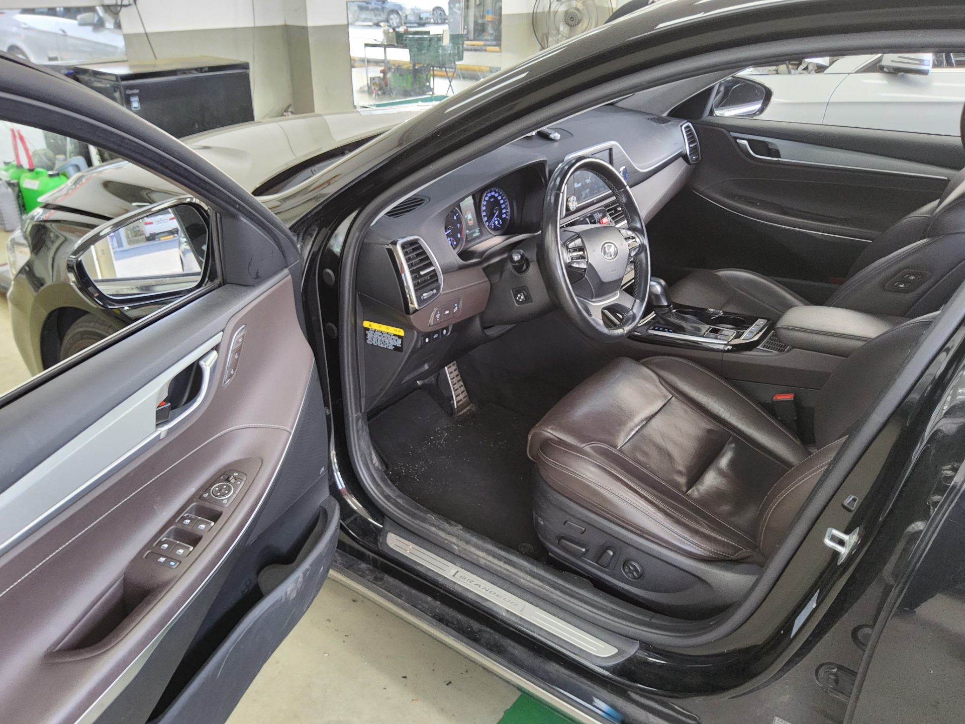 2018 - hyundai grandeur