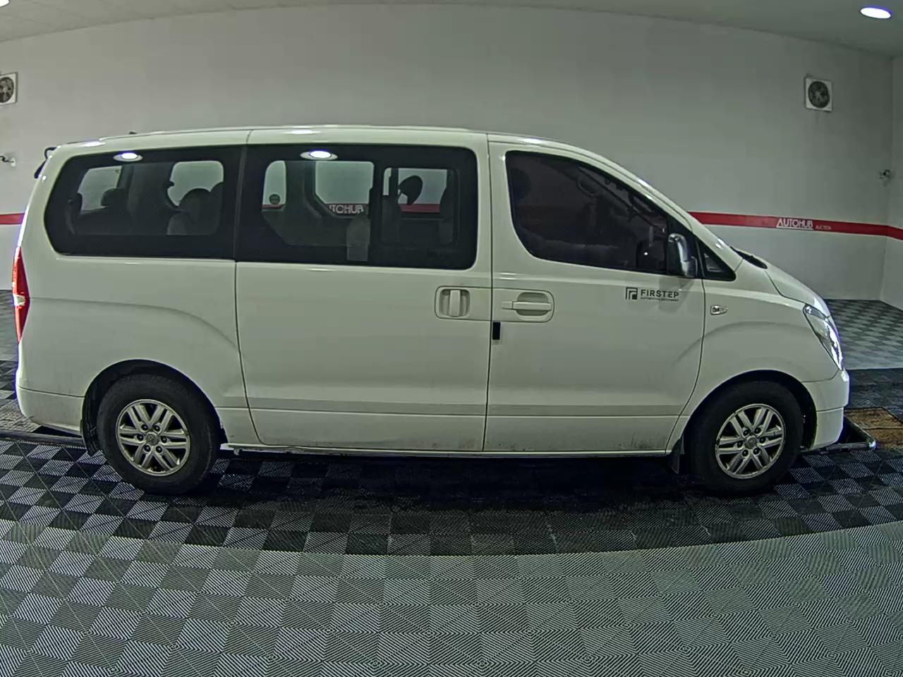2017 - hyundai grand starex