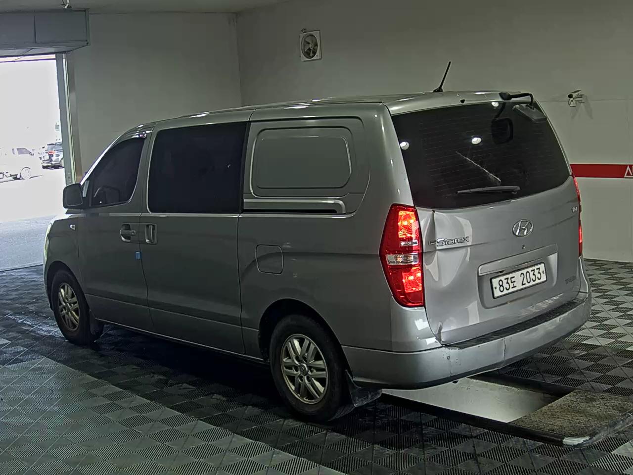 2019 - hyundai grand starex